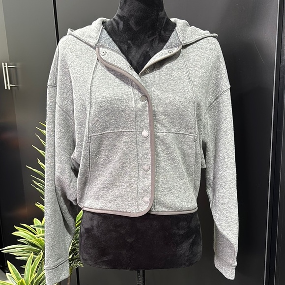 UpWest Snap Front crop hoodie,wide arm, knit cuffs,pockets,fleece like lining - Picture 1 of 13